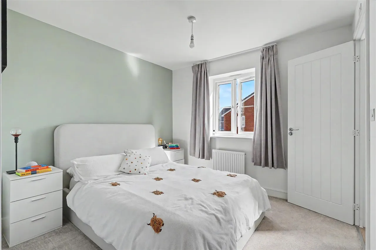 Forsythia Road, Ely, CB6, photo 9
