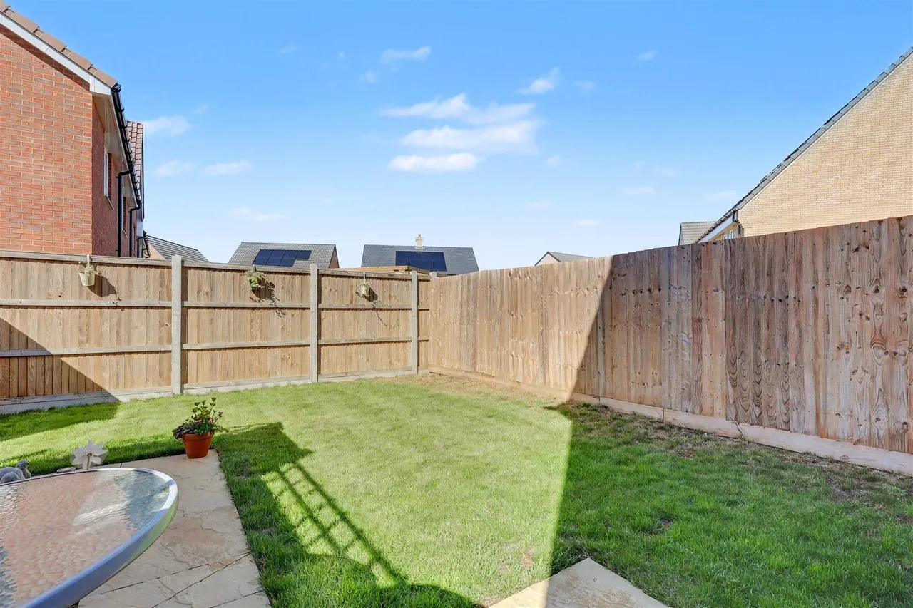 Forsythia Road, Ely, CB6, photo 17