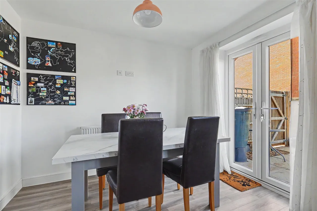 Forsythia Road, Ely, CB6, photo 5