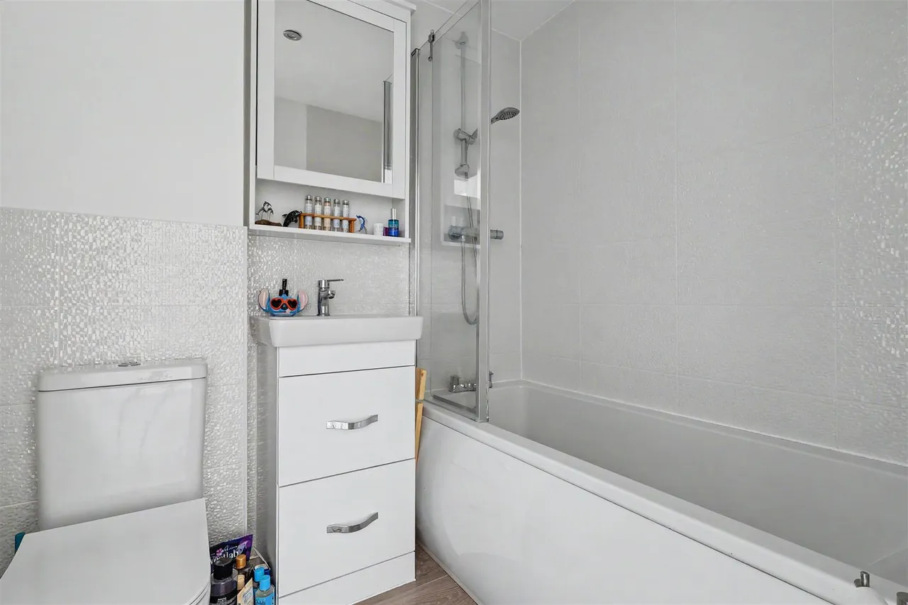 Forsythia Road, Ely, CB6, photo 14