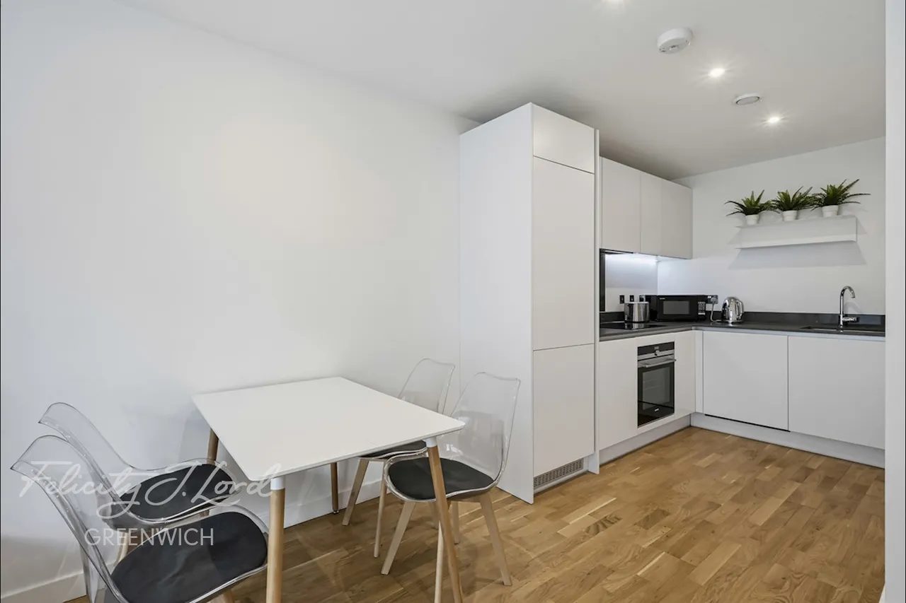 Hawthorne Crescent, Greenwich, SE10, photo 11