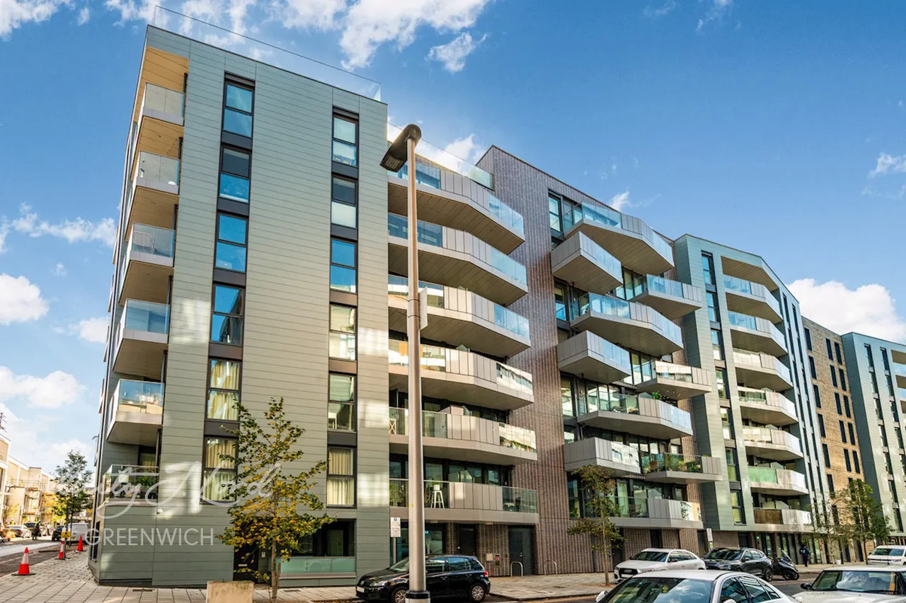 Hawthorne Crescent, Greenwich, SE10, photo 2