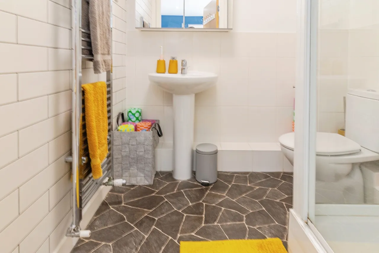 Addenbrookes Road, Newport Pagnell, MK16, photo 6