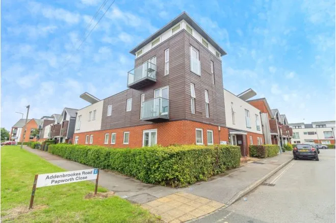 2 bed flat for sale, Addenbrookes Road, Newport Pagnell, MK16