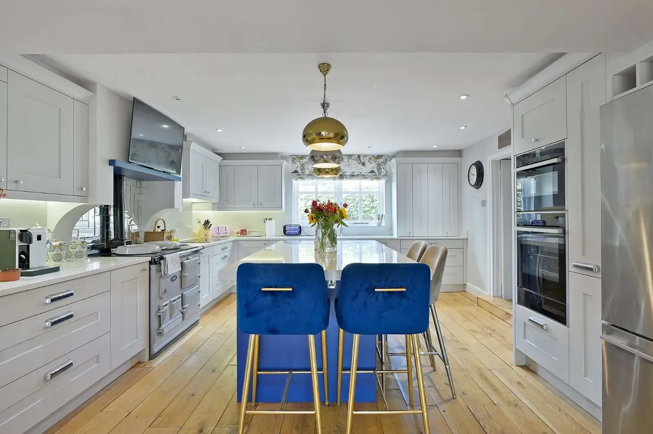 Howe Lane, Binfield, RG42, photo 3