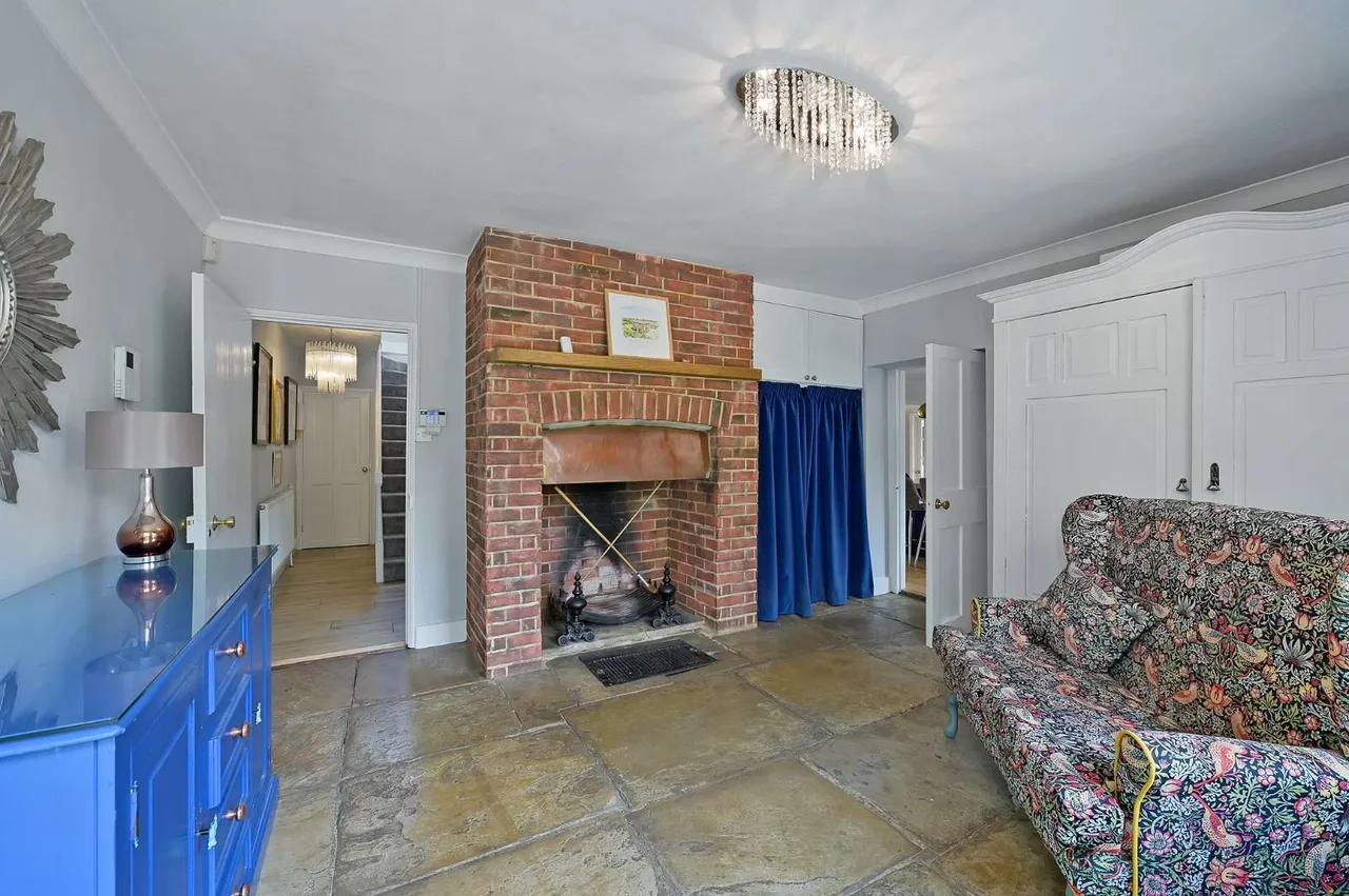 Howe Lane, Binfield, RG42, photo 5