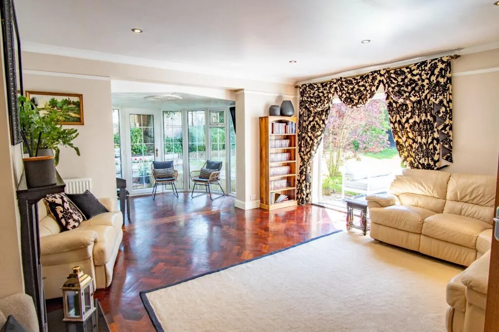 East Hanningfield Road, Howe Green, CM2 7TQ, photo 10