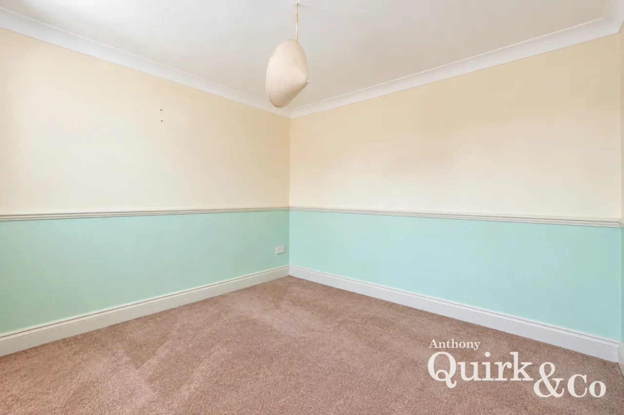 Meynell Avenue, Canvey Island, SS8, photo 8
