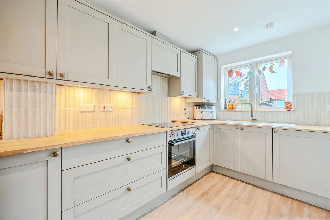 Goldenrod Road, Emersons Green, Bristol, photo 4