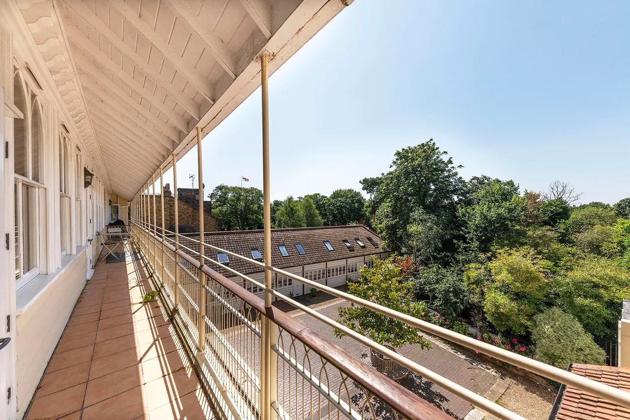 Jack Straws Castle, Hampstead, London, NW3, photo 8