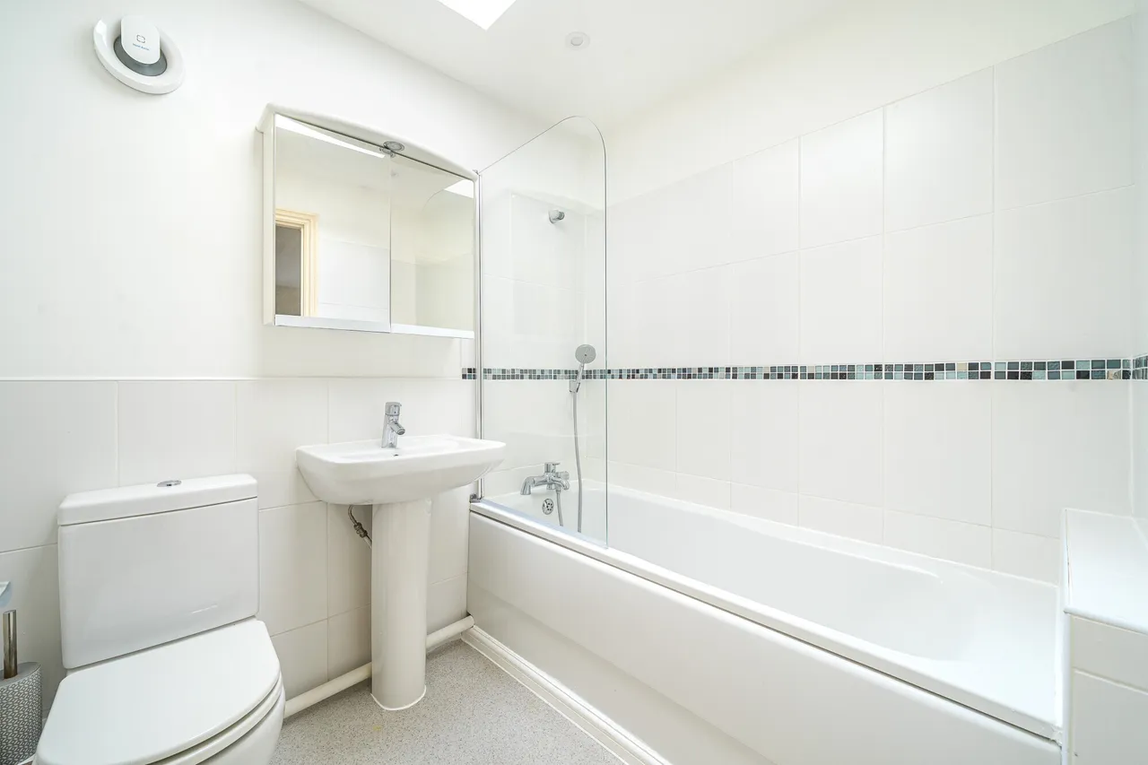 Parabola Road, Cheltenham, GL50, photo 6