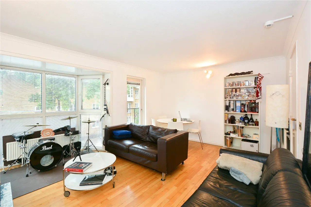 Queen of Denmark Court, London, SE16, photo 10
