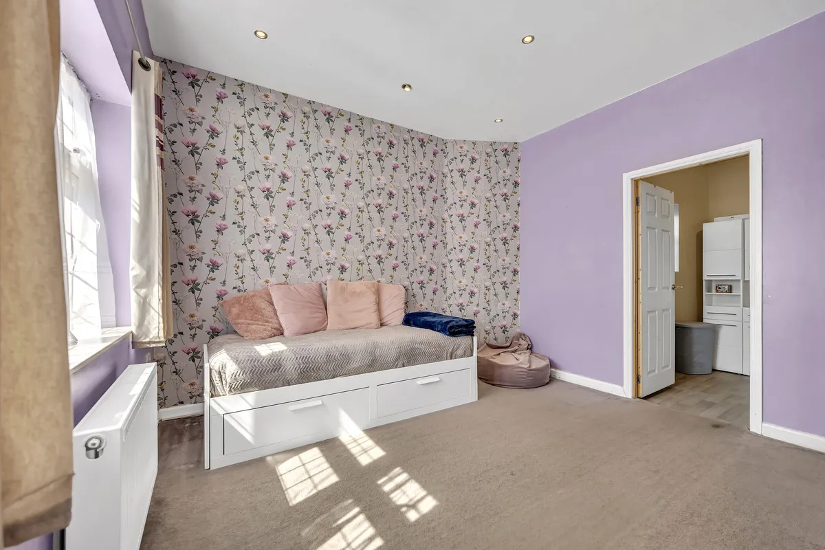 Burnham Road, Romford, RM7 7JP, photo 12