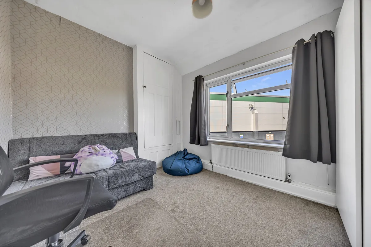 Burnham Road, Romford, RM7 7JP, photo 18