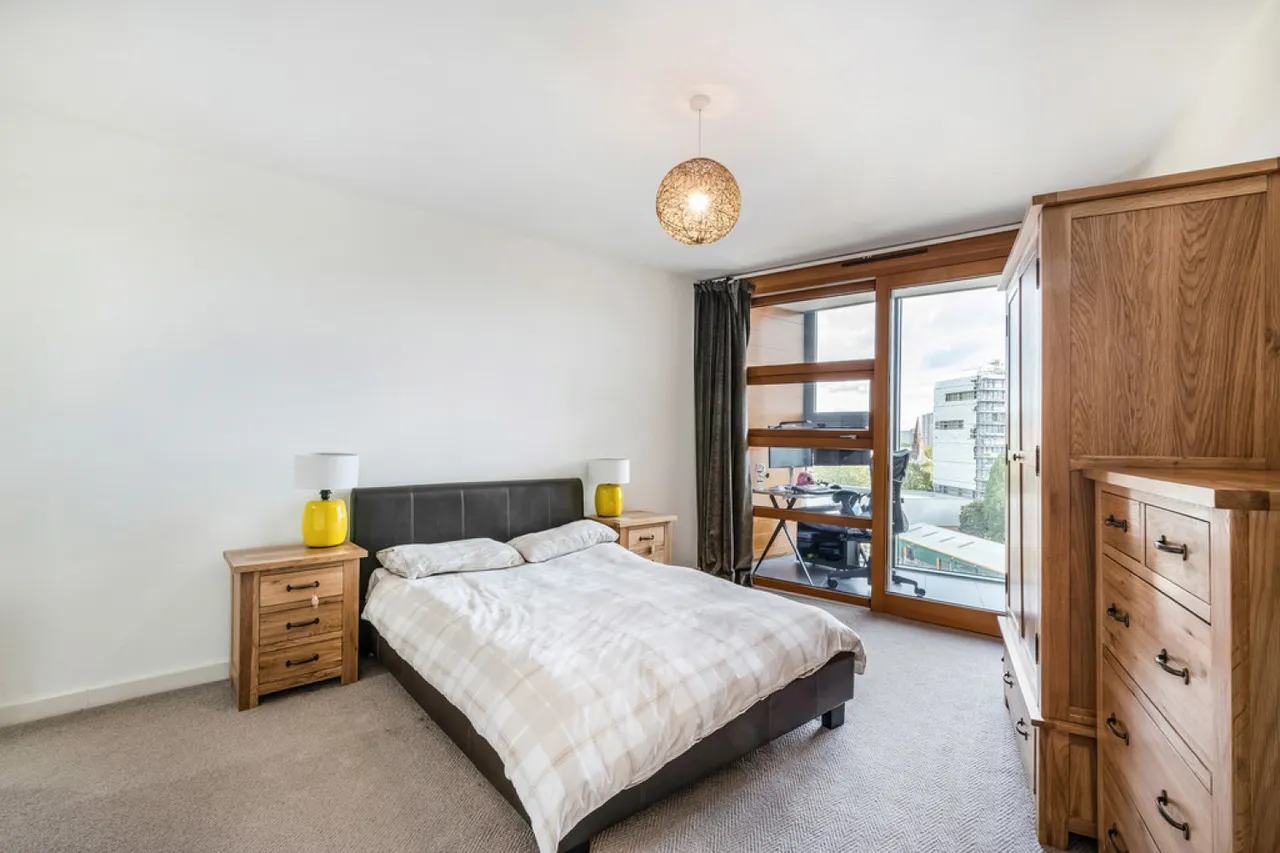 Falcon Wharf, Battersea, photo 7
