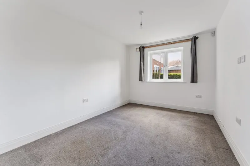Astha Court, Kings Avenue, Greenford, photo 5