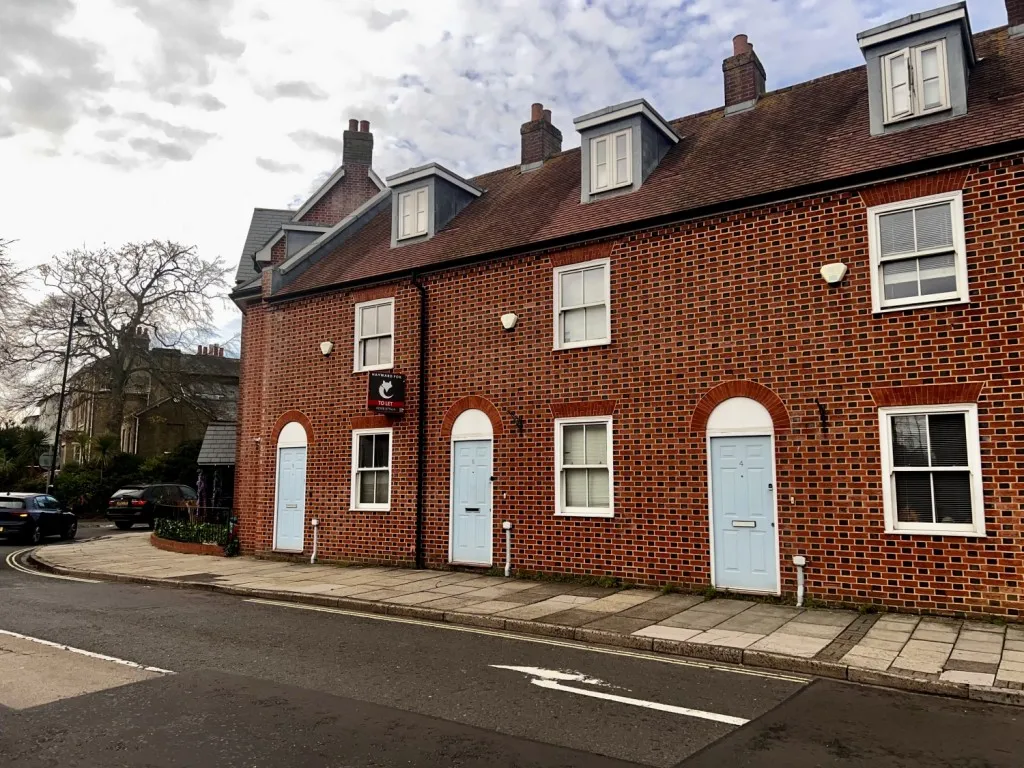 2 bed house to rent, Reedley Mews, Lymington, SO41