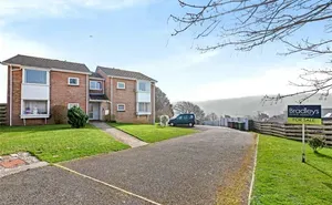1 bed property for sale — Lych Close, Plymstock, Plymouth, PL9