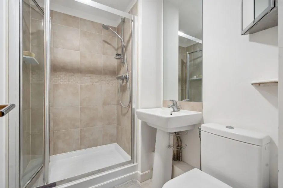 Park Lodge Avenue, UB7, photo 8