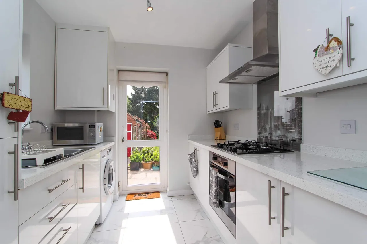 Mountford Drive, Sutton Coldfield, Sutton Coldfield, B75 6TA, photo 2