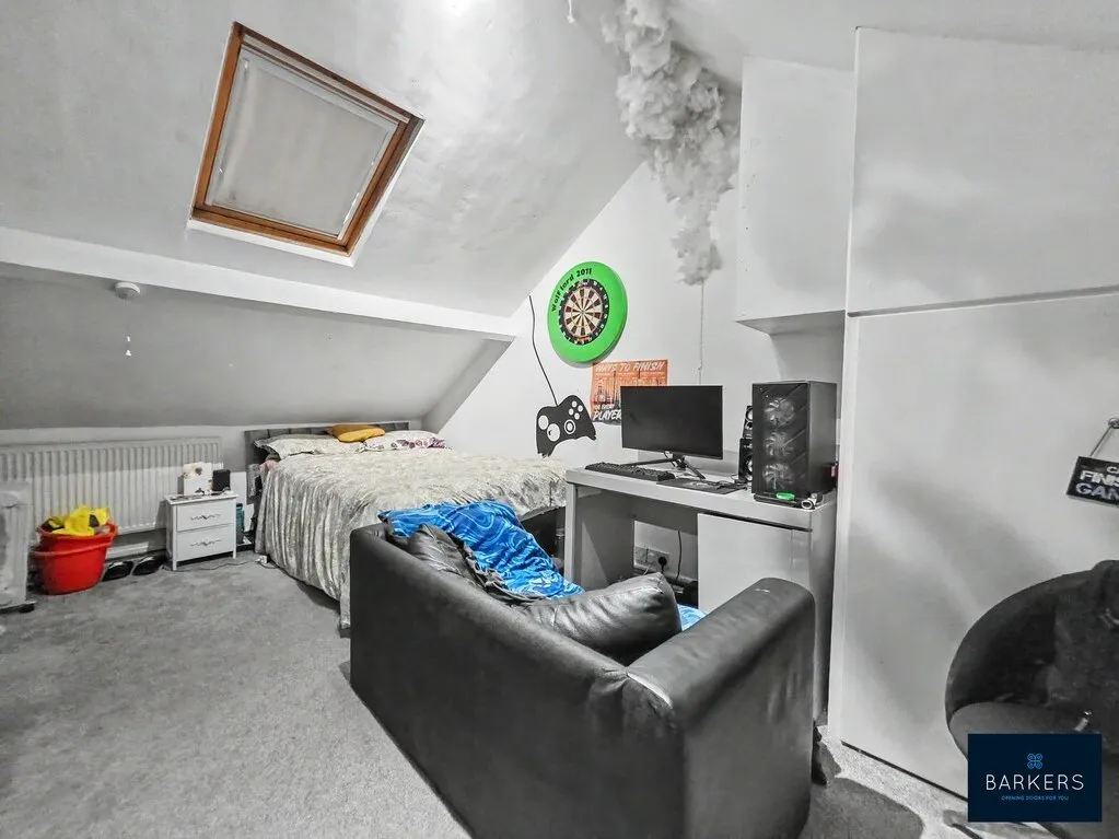 South Bank Road, Batley, WF17, photo 11