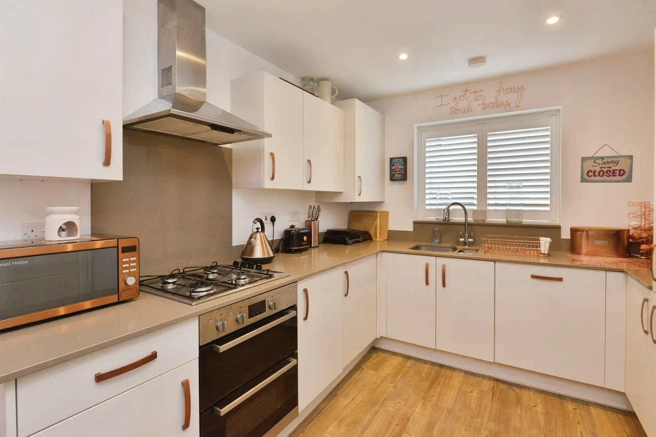 Balderstone Road, Glebe Farm, Milton Keynes, photo 6