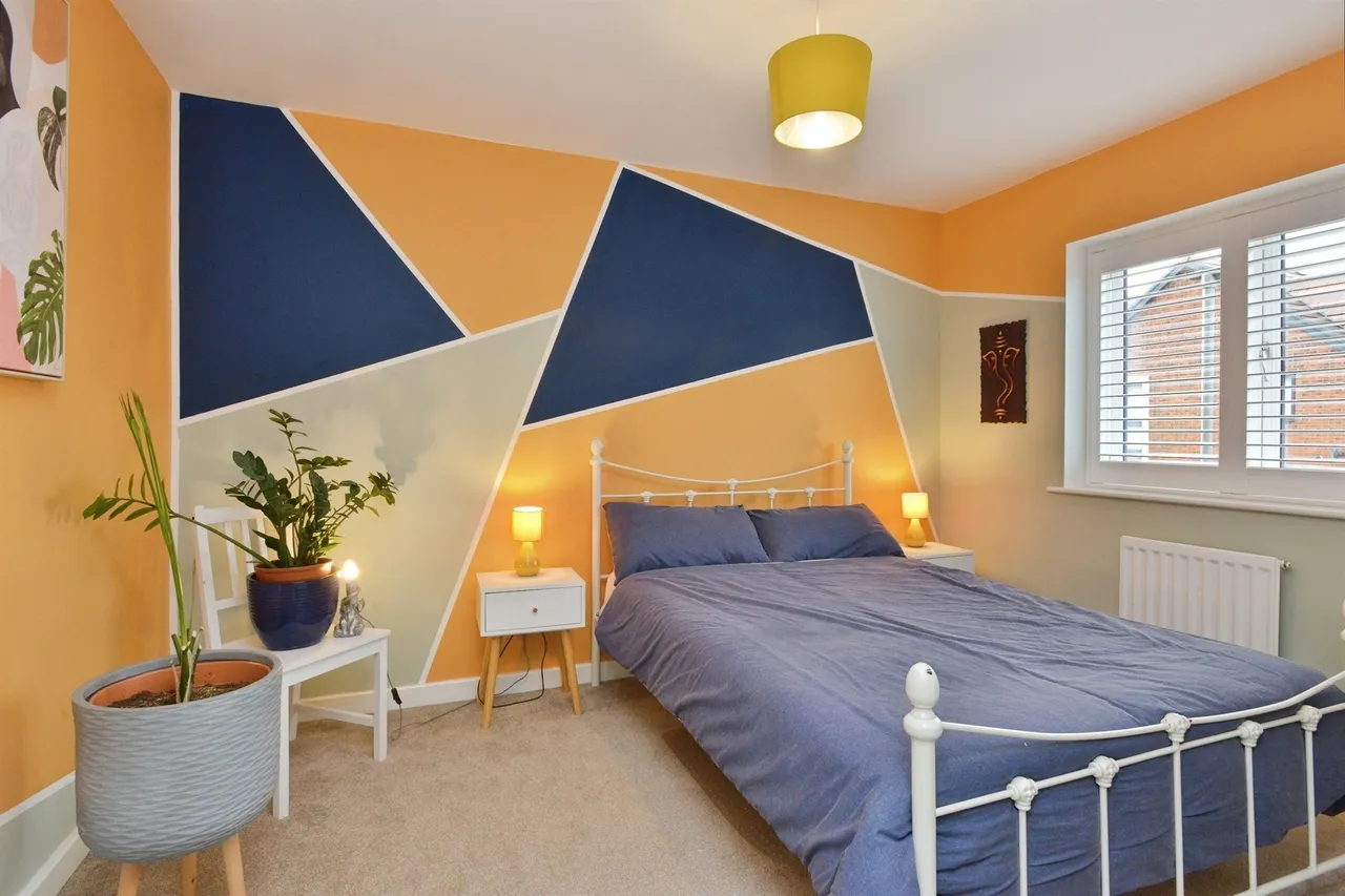 Balderstone Road, Glebe Farm, Milton Keynes, photo 9