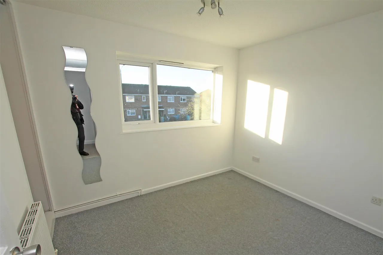 Slades Farm Road, Bournemouth, photo 8