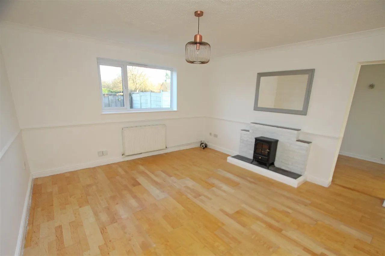 Slades Farm Road, Bournemouth, photo 2