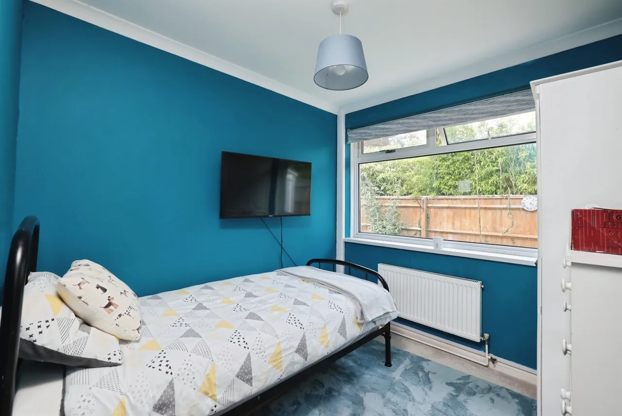 Burdett Drive, Walters Ash, High Wycombe, photo 7