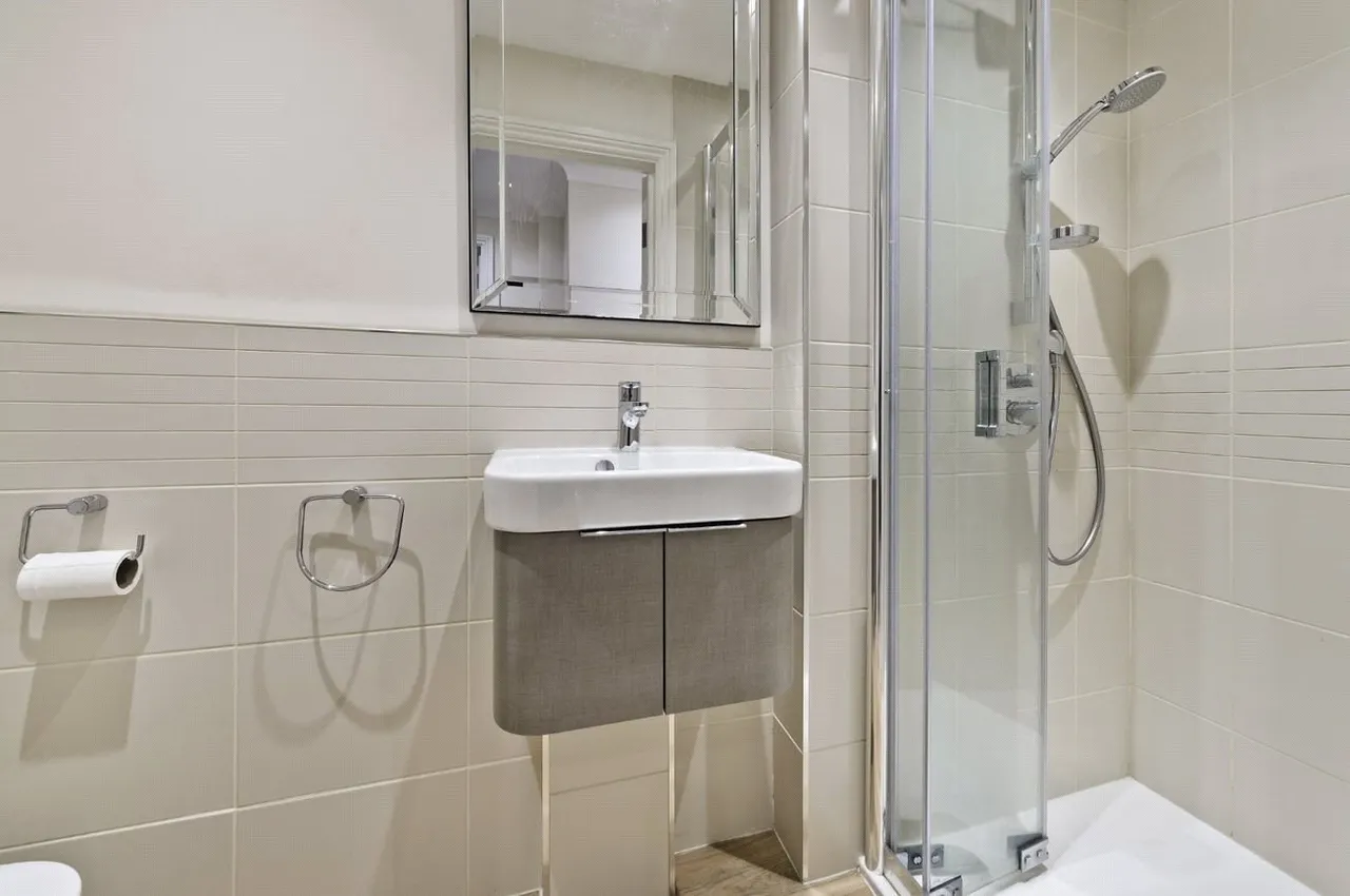 Iverna Court, Kensington, W8, photo 6