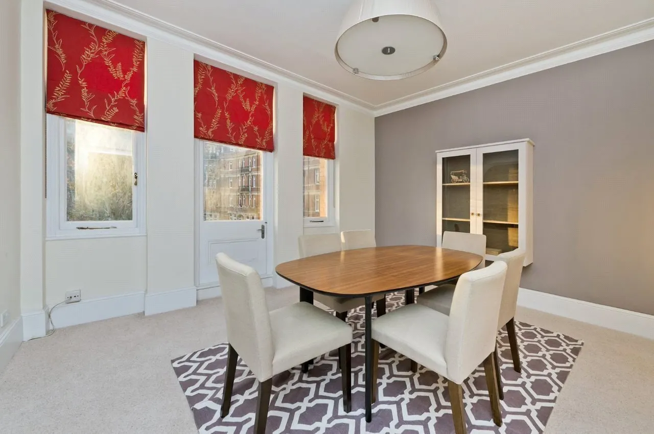 Iverna Court, Kensington, W8, photo 8