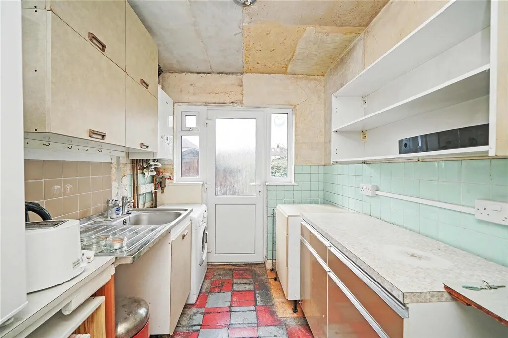 Hook Rise South, Surbiton, KT6, photo 4