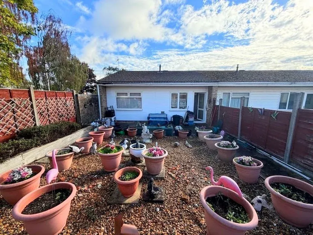 Barons Close, Bletchley, MK2, photo 9