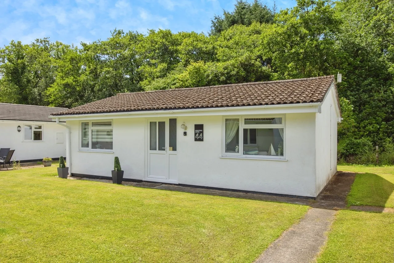 2 bed house for sale, Rosecraddoc, Liskeard, PL14