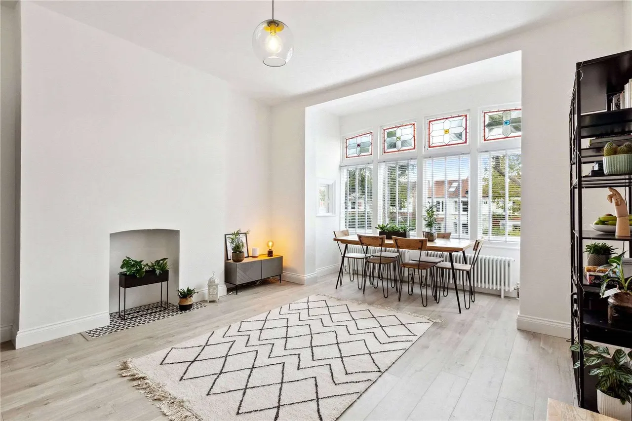 The Avenue, London, W13 8JT, photo 2