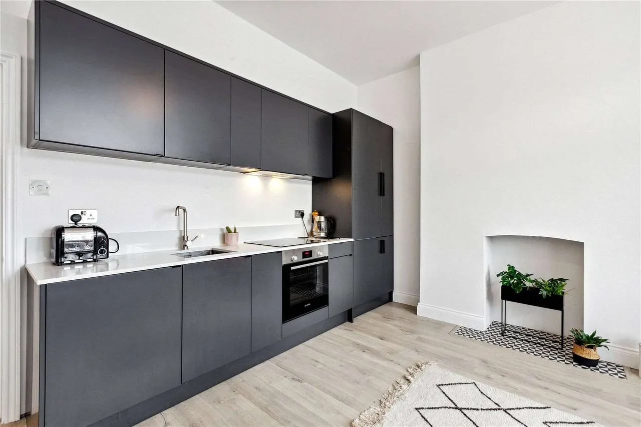 The Avenue, London, W13 8JT, photo 12