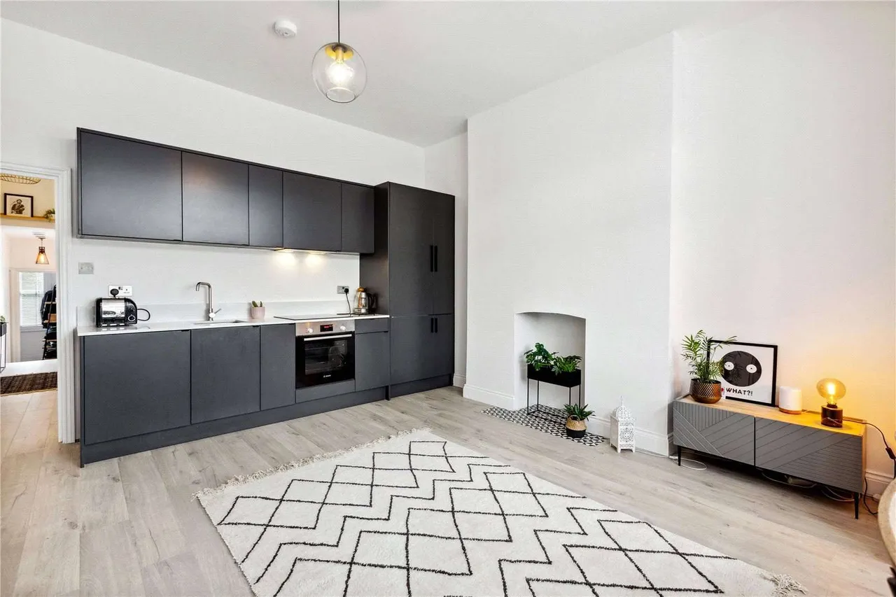 The Avenue, London, W13 8JT, photo 5
