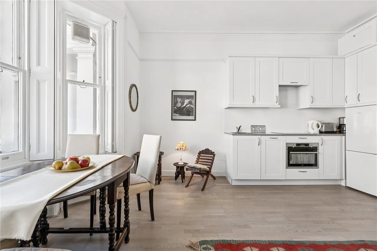 Ladbroke Road, London, W11, photo 6
