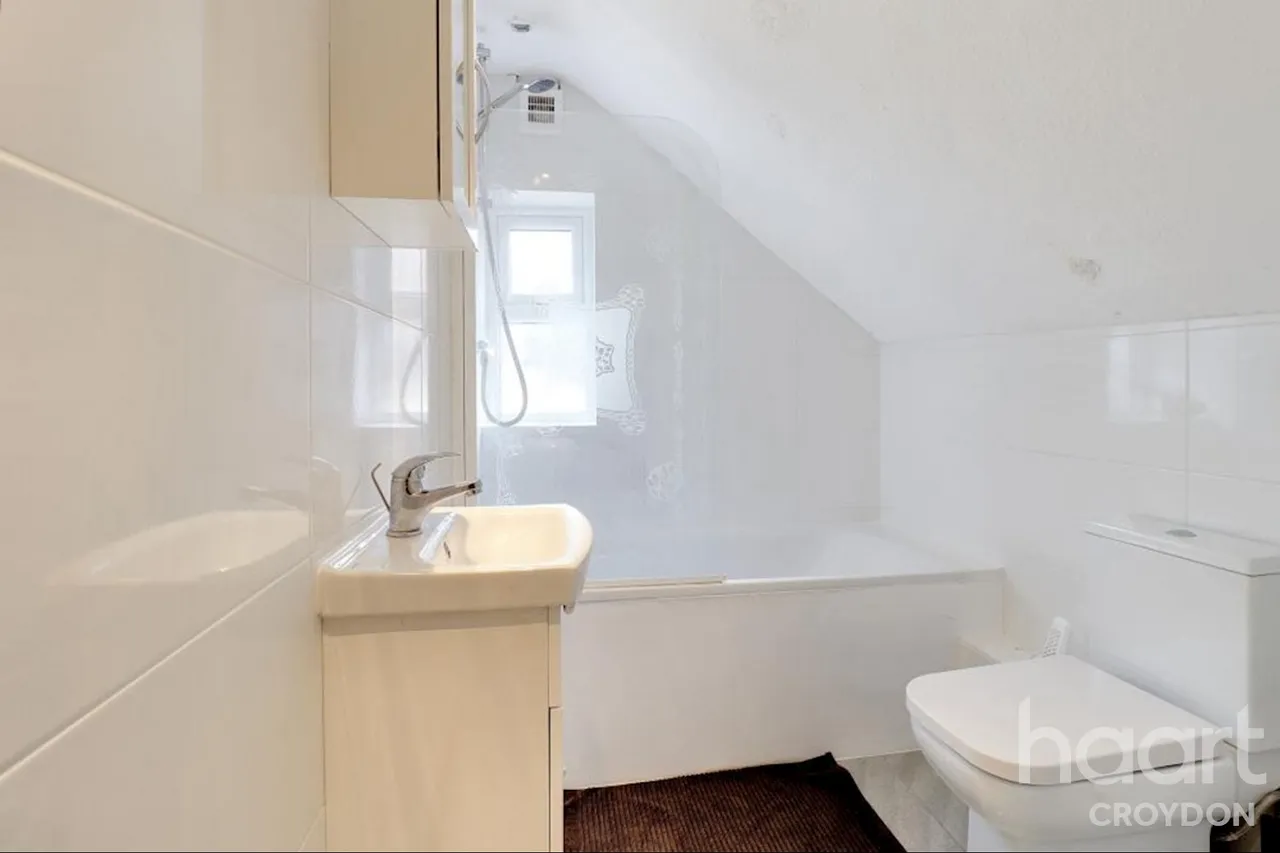 Dornton Road, CR2, photo 6