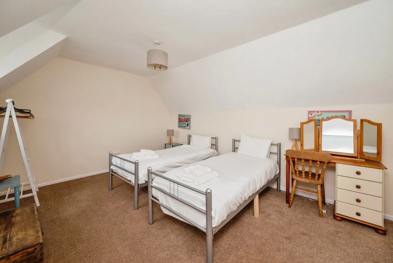 Broomhill, East Runton, Cromer, Norfolk, NR27, photo 13