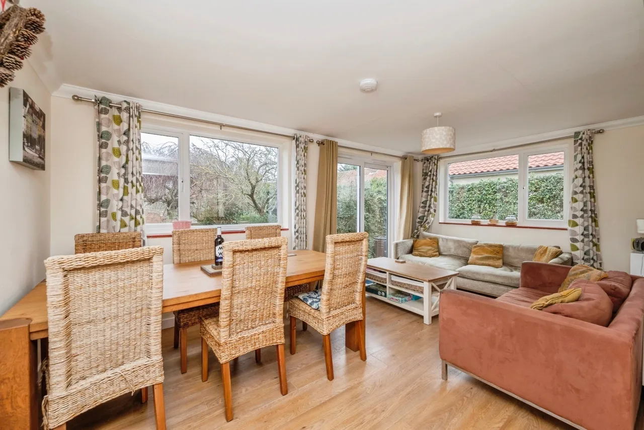 Broomhill, East Runton, Cromer, Norfolk, NR27, photo 5