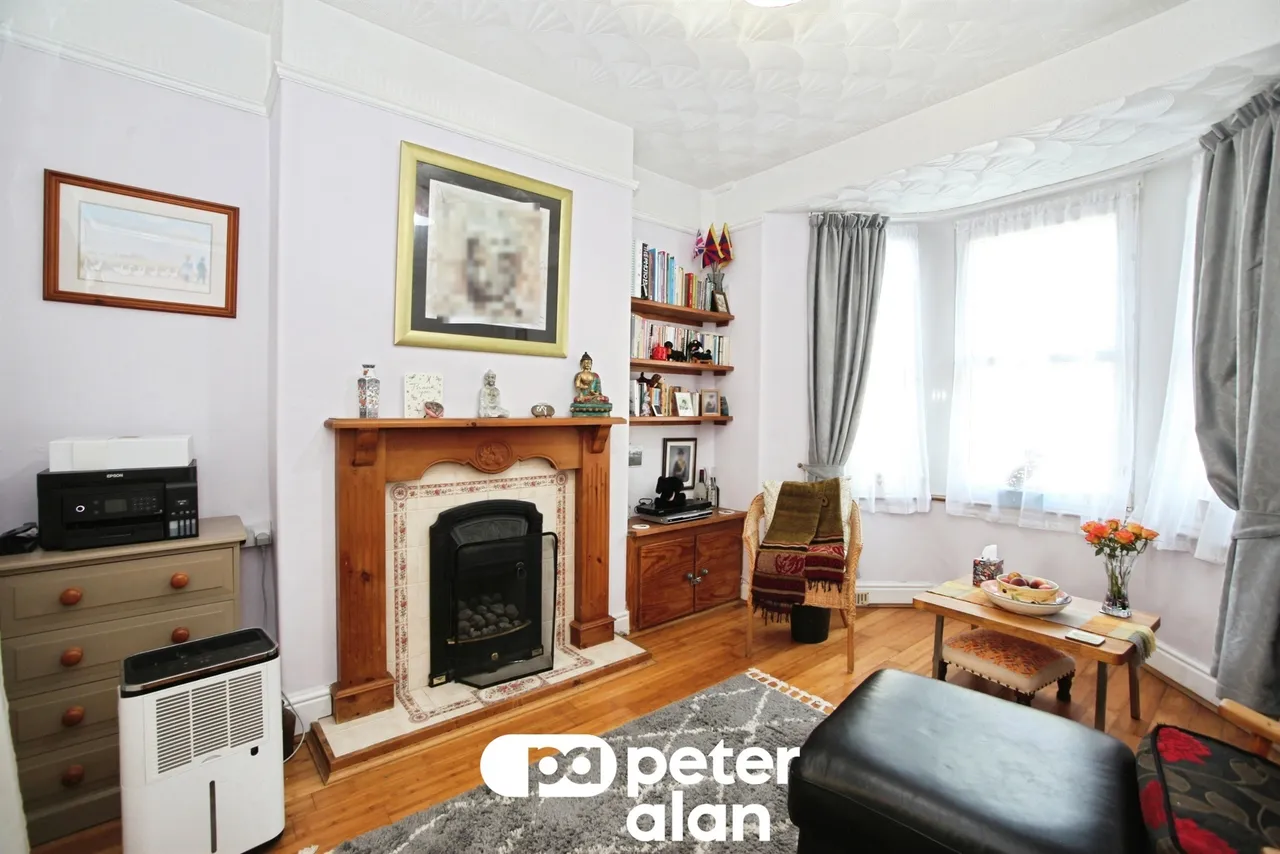 Fields Park Terrace, Newport, NP11, photo 11