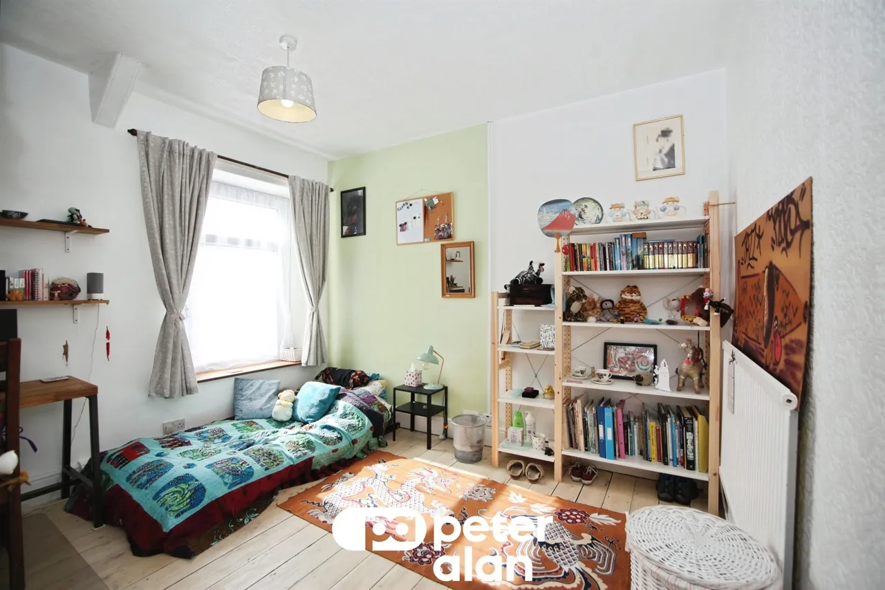 Fields Park Terrace, Newport, NP11, photo 8