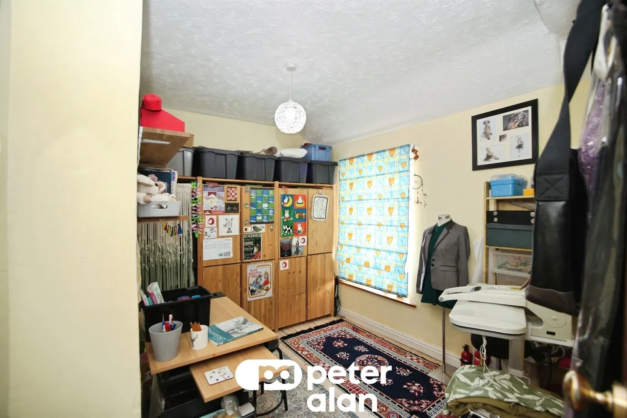 Fields Park Terrace, Newport, NP11, photo 6