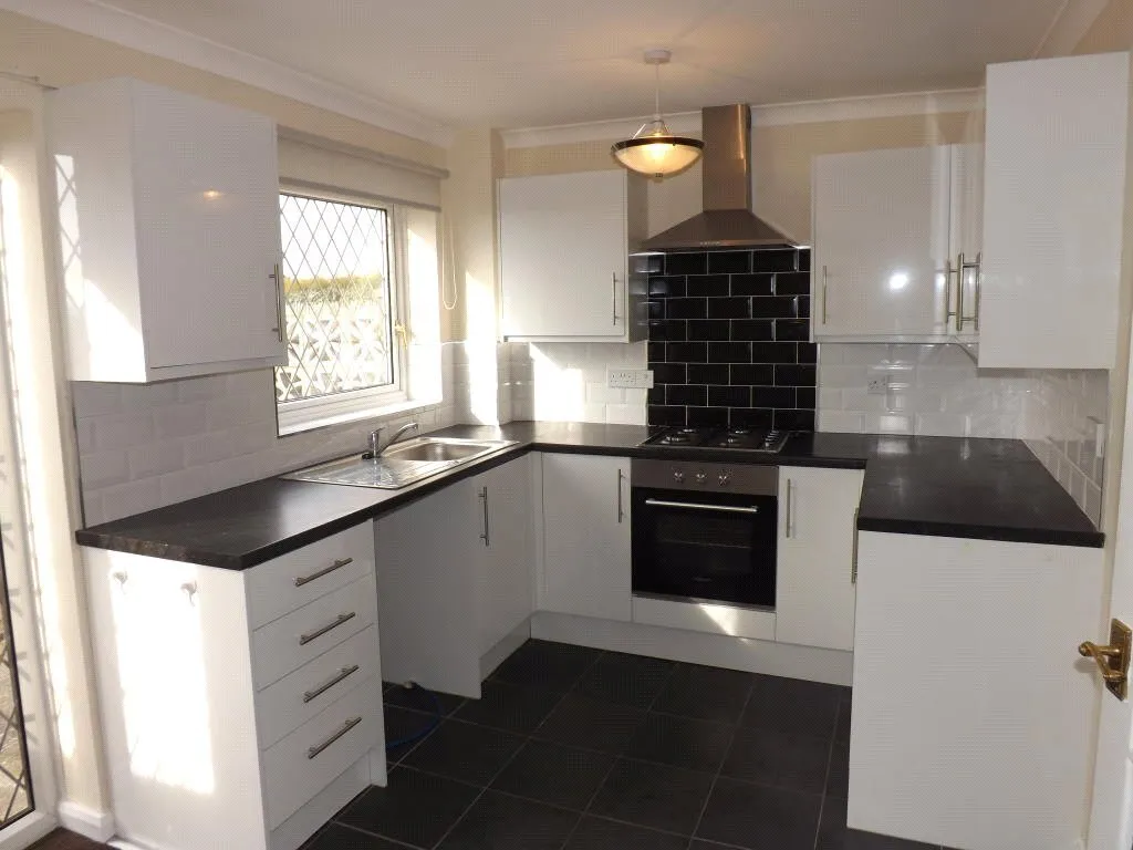 Holyrood Rise, Bramley, Rotherham, South Yorkshire, S66, photo 3