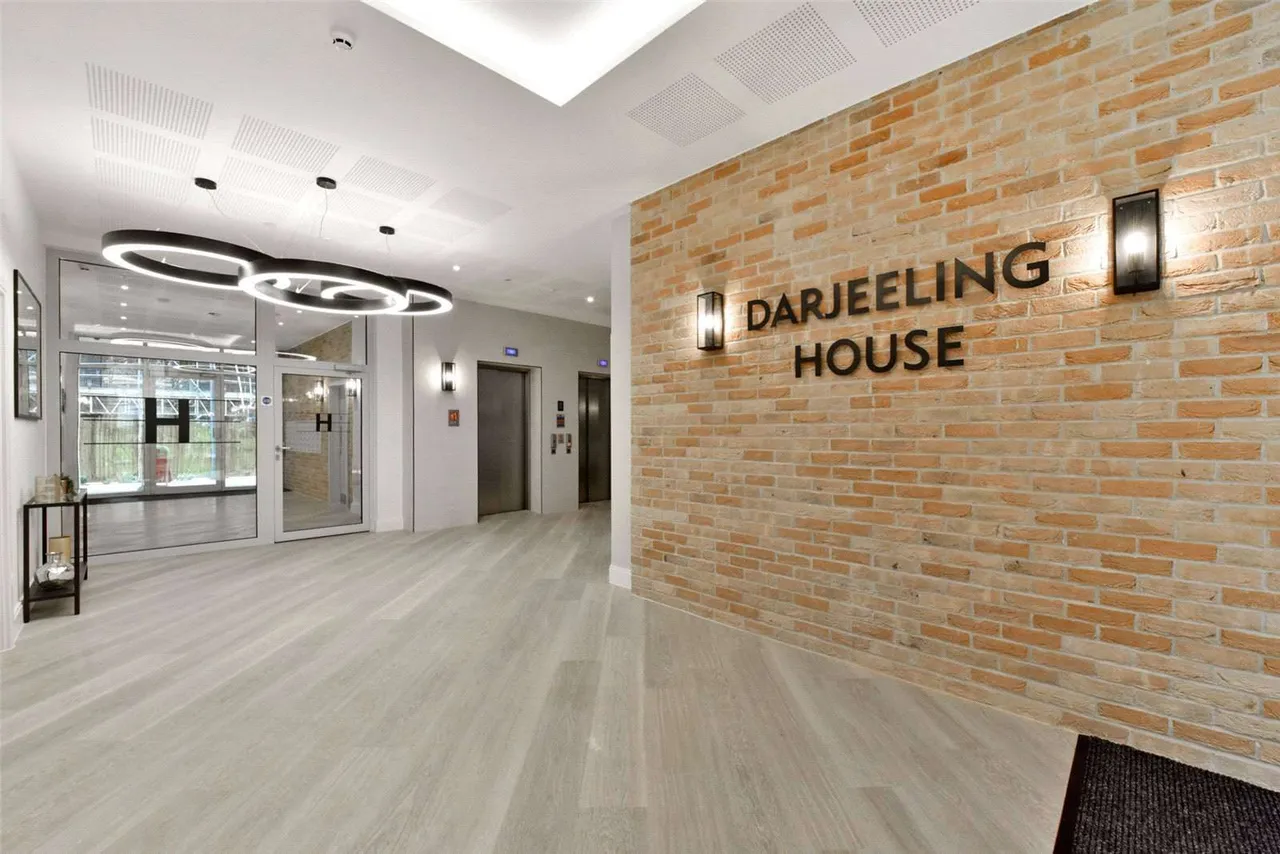 Darjeeling House, Memorial Avenue, Slough, SL1 3GN, photo 12