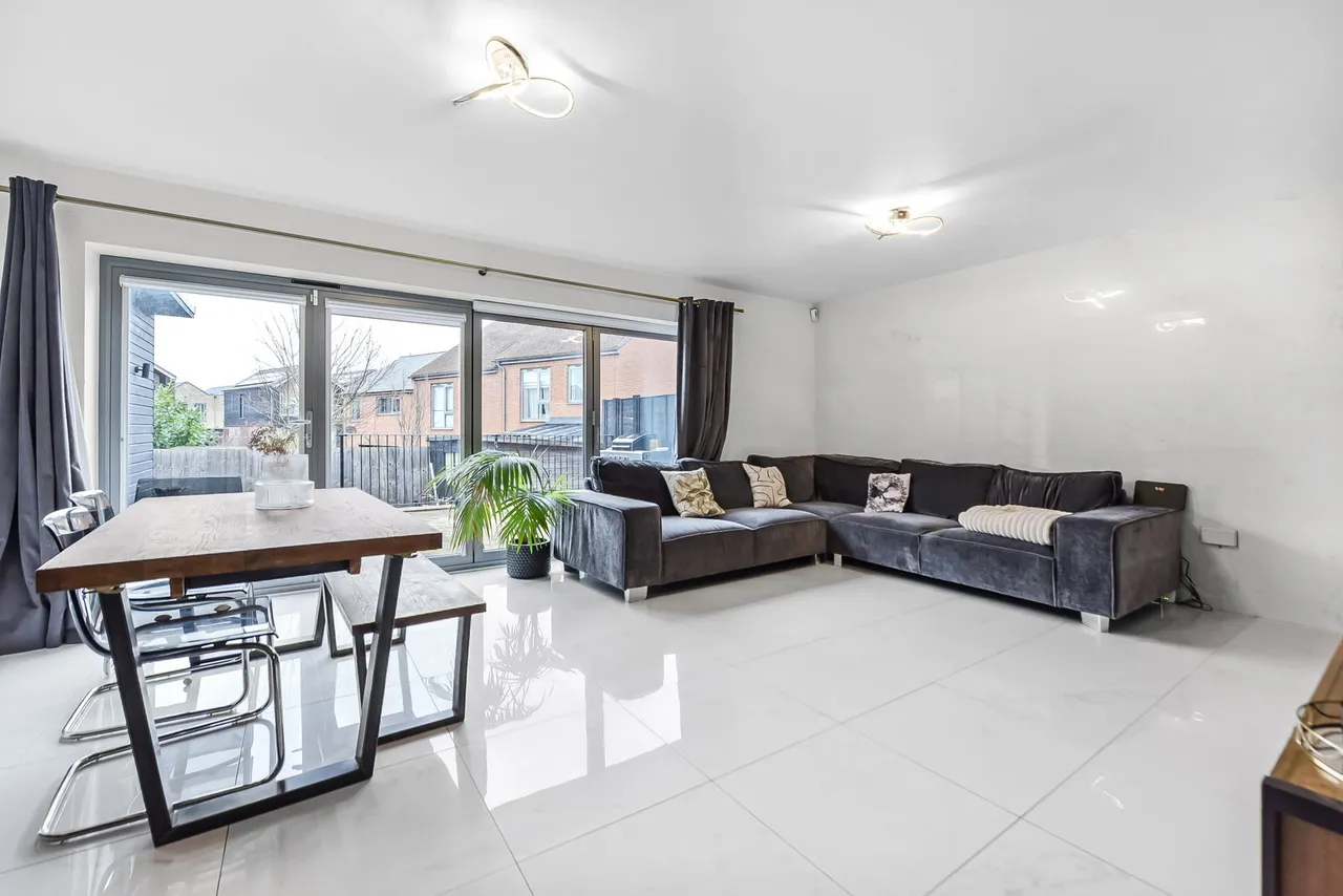 4 bed house for sale — Rose Crescent, Newhall, Harlow, CM17 9SN
