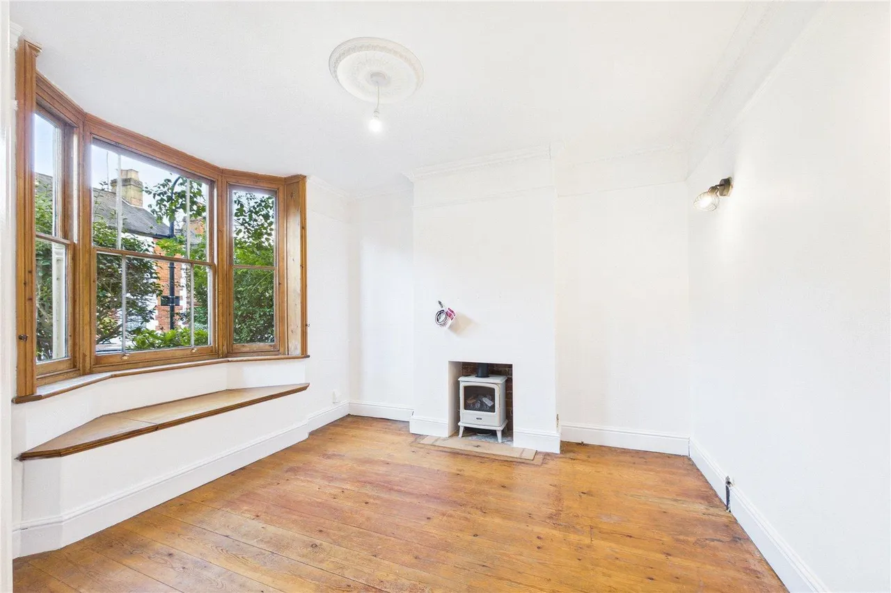 Cliddesden Road, Basingstoke, RG21, photo 4