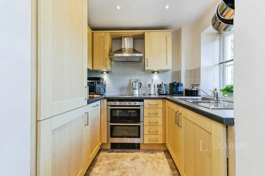 Elizabeth Drive, Banstead, SM7, photo 8